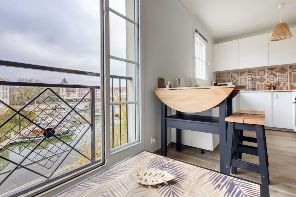 Studio Vue Direct Sur Le Port De Cergy, Parking Prive Gratuit Bagian luar foto